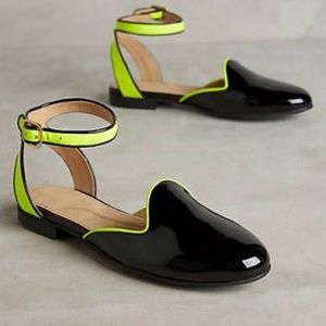 WORN ONCE! CHATELLES ANKLE-STRAP LOAFER SANDALS